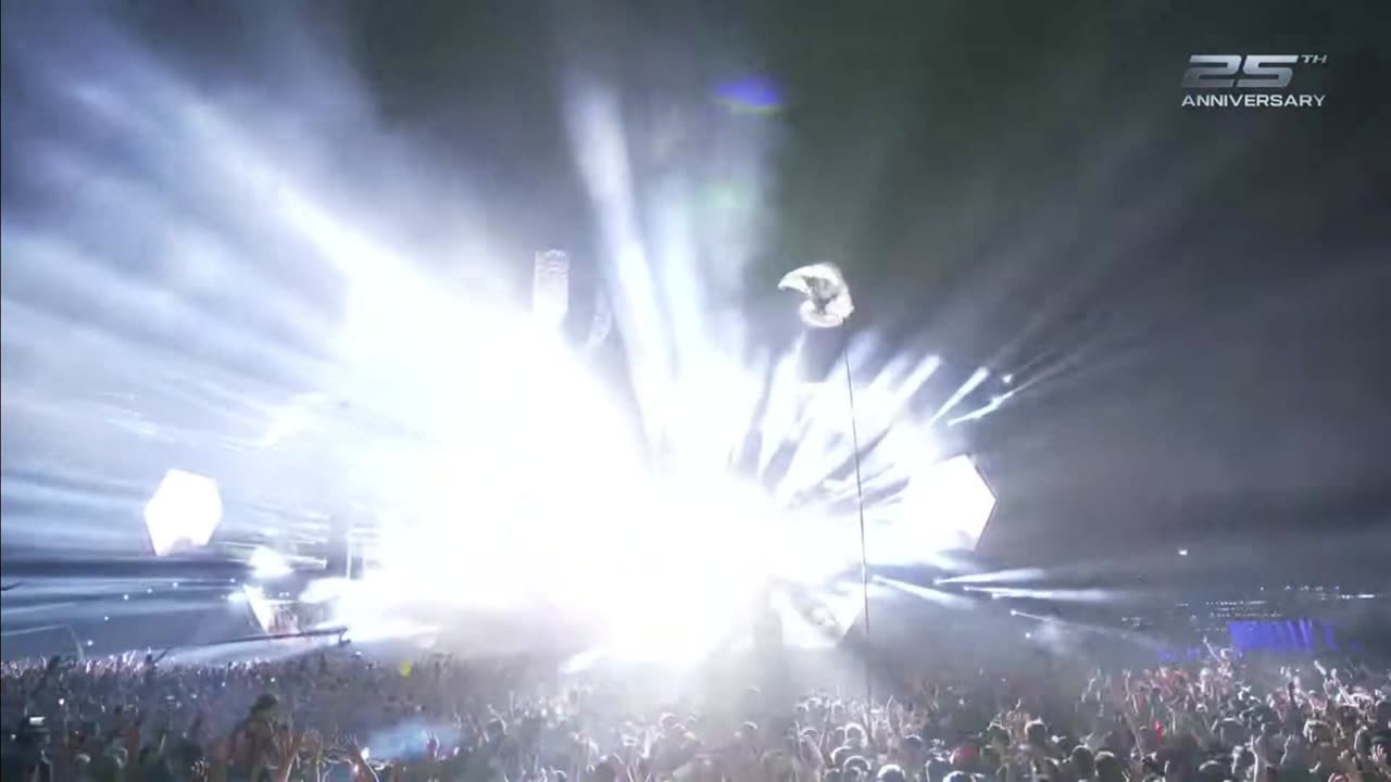 Ultra LIve 2025 // Resistance