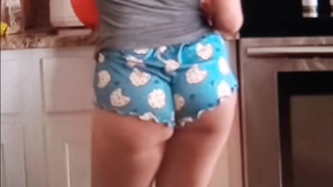 Kitchen asmr