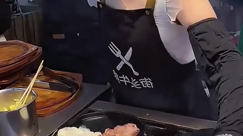 This COOK Has Incredible Talent 🧑🍳❤️