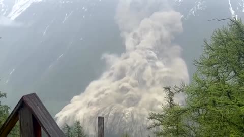 Video captures a glacier partially collapsing in the Swiss Alps