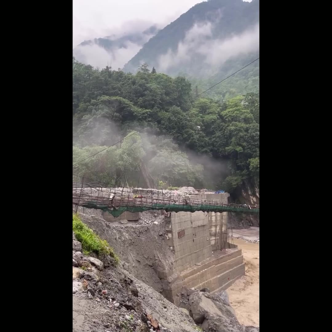 The latest flood -Heavy monsoon rains Punjab indian & punjab Pakistani-3