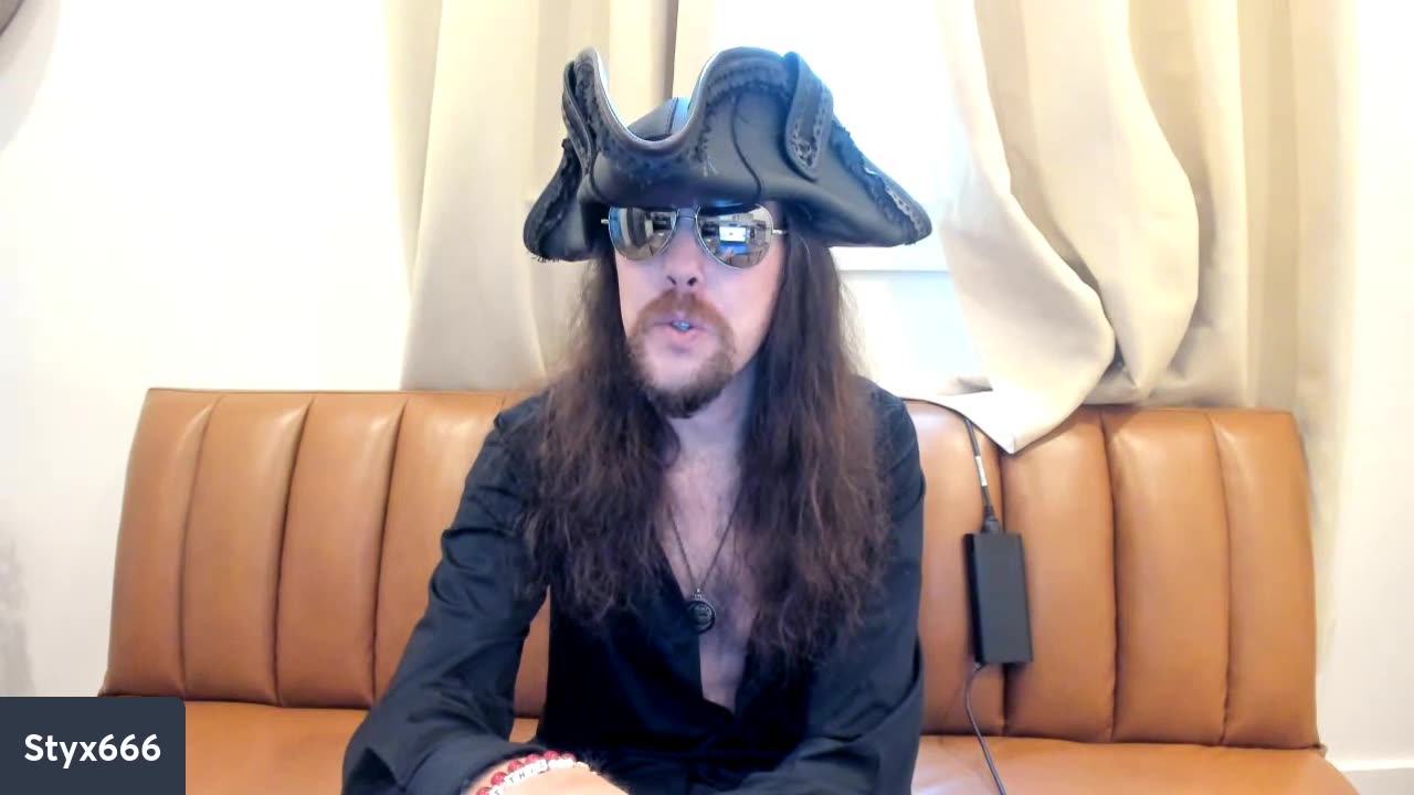 Monday LIVE FROM HELL! News and Bantz!