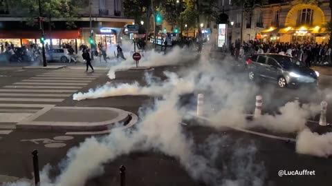 Islamist migrants are rioting in Paris