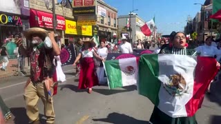 Chicago Mexican Independence parade marches amid Trump immigration push