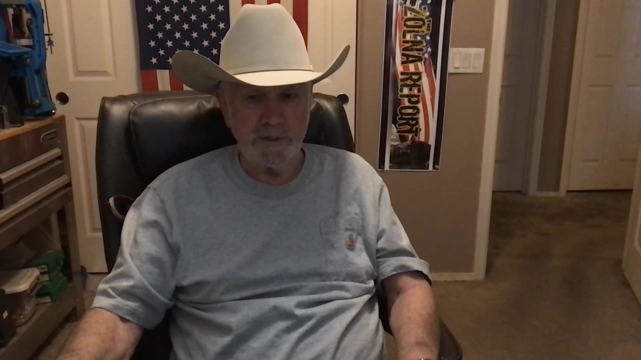 Chris Mathews Said,"That Trump Is Following In Hitler's Footsteps"!