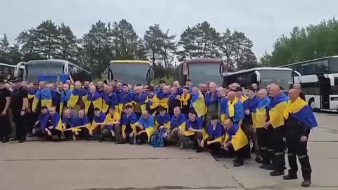 🇺🇦🤝 Ukraine Russia War | 303 Ukrainian POWs Including Mariupol Defenders Freed | RCF
