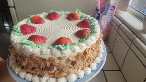 Bitching And Baking : Cake For The Family In Christmas (December 25, 2024)