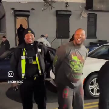 Guy in Philadelphia gets arrested by his twin brother