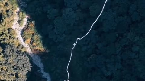 Craziest Rope Jump Ever – Would You Dare?