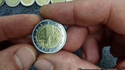 Rare 2 Euro Coin Hunt 💸 #shorts #rarecoins #2eurocoin #eurocoinhunt