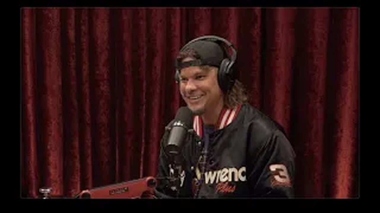 Joe Rogan Experience #2226 - Theo Von | Hilarious & Unfiltered Conversation