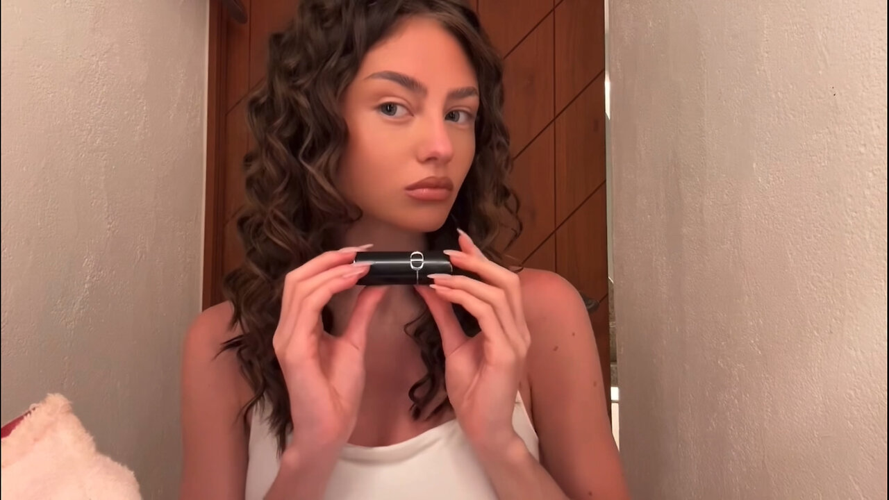 Leni Klum’s No-Makeup Makeup Look with DIOR – So Natural!