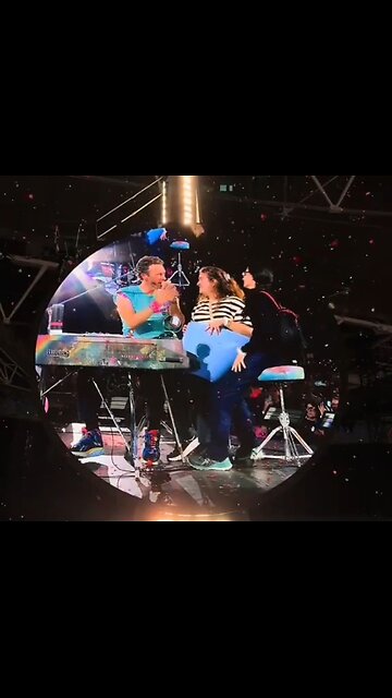 WOW. Coldplay Singer: I’ll Still Treat You As Humans Even Though You’re From Israel