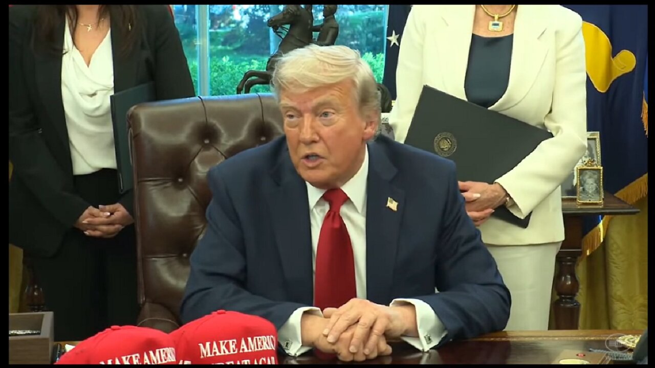 President Trump Signs Executive Orders in the Oval Office, Apr. 23, 2025