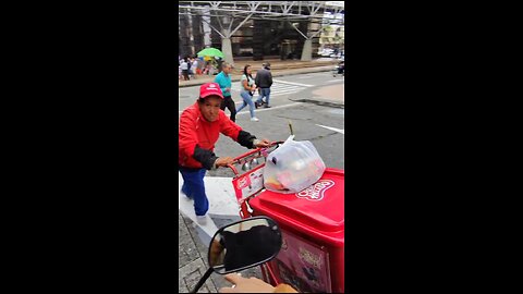 Spreading Love #SpreadingLove #ActOfKindness #ShareLove #HumanityFirst #KindnessMatters