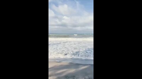 Life guard rescue a young guy