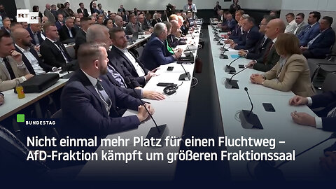 Nicht einmal mehr Platz für einen Fluchtweg – AfD-Fraktion kämpft um größeren Fraktionssaal