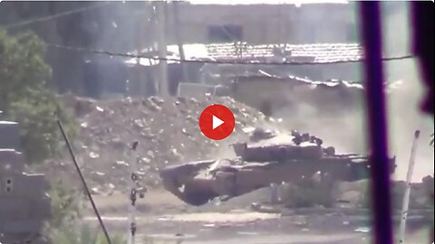 Did the tank see us?💥Uh oh! DUCK! 😳