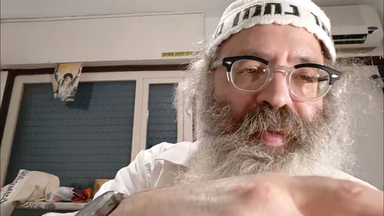 כשתמצא לומר לדברי ר' יהודה ארס נחש בין שיניו הוא עומד לפיכך מכיש בסייף - שיר נ נח מסכת סנהדרין דף עח