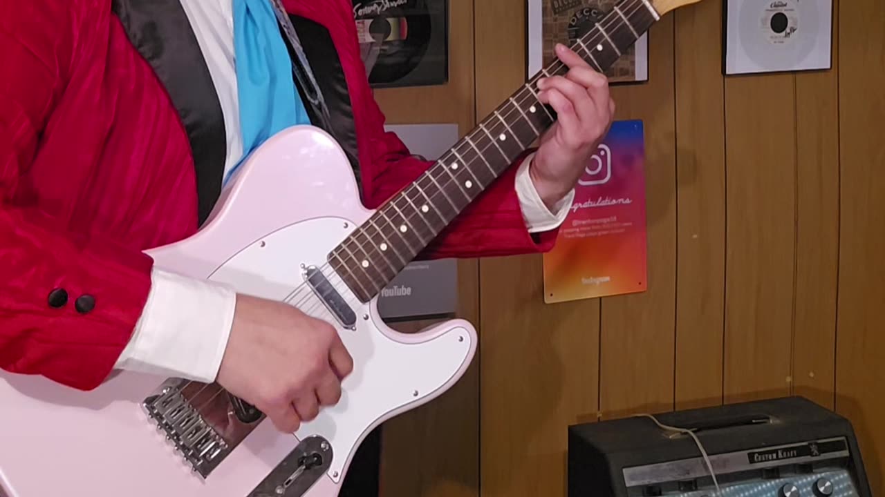 Trent Page playing Terry Jacks.
