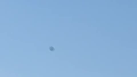 🤬 The moment of arrival of 3 Russian jet UAVs in Zaporizhzhia.