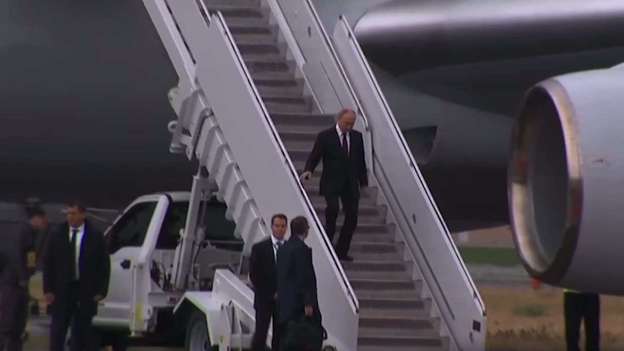 Putin ecën duke çaluar tek takimi me Trump