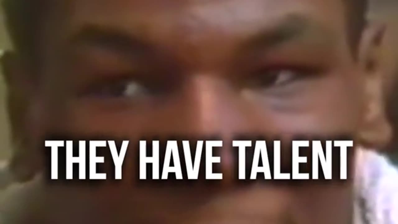 🌟 "Comfort zones are beautiful prisons."