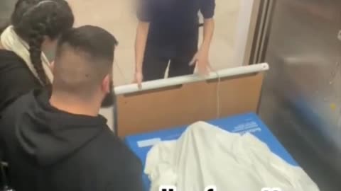 Elevator Ride Turns into a Horror Scene! 😱🚨💀
