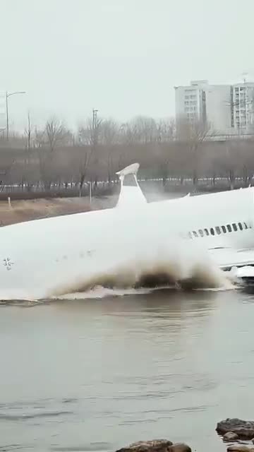 Out-of-Control Civil Airliner Crashes into River – Shocking Incident!