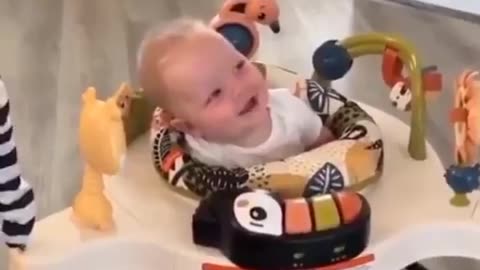 😍 Watch This Adorable Baby's Priceless Reaction To Seeing His Mom On TV! | FeedMyCuriosity