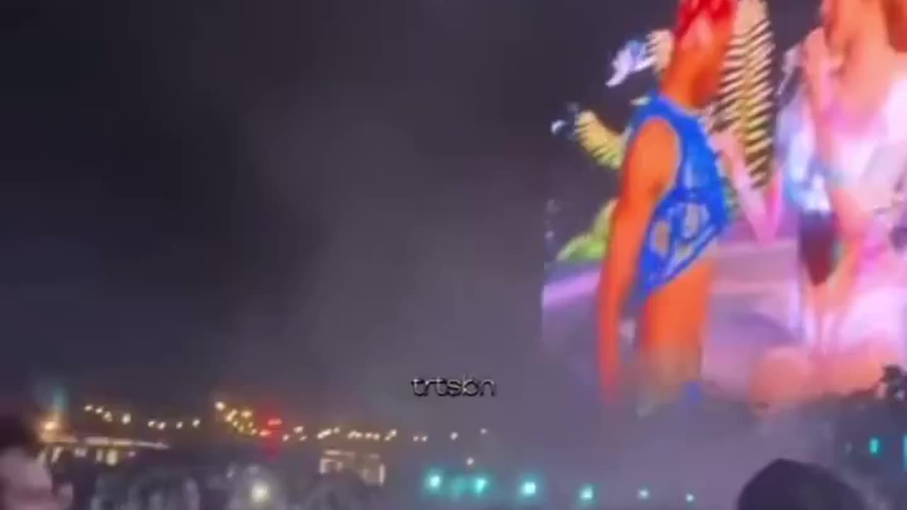 Blackpink lisa frederic arnault coachella 2025