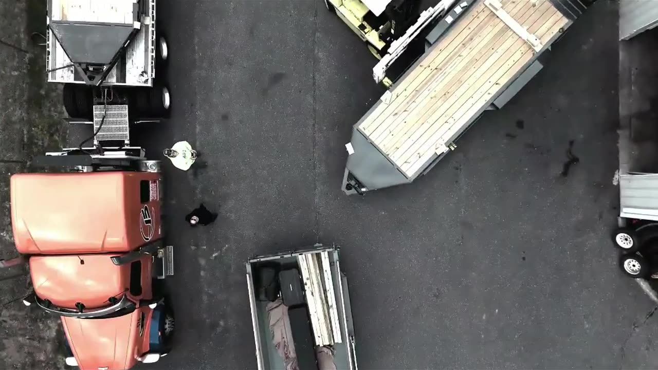 TRAILERS SHORT #ourtruckinglife #reallifetruckers #vistatrans #trucking #atruckerslife