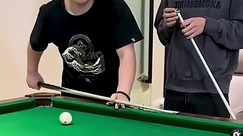 snooker funny videos #snooker #china #funnysnooker #snookerlover #ytshorts #viral #Billard#trickshot