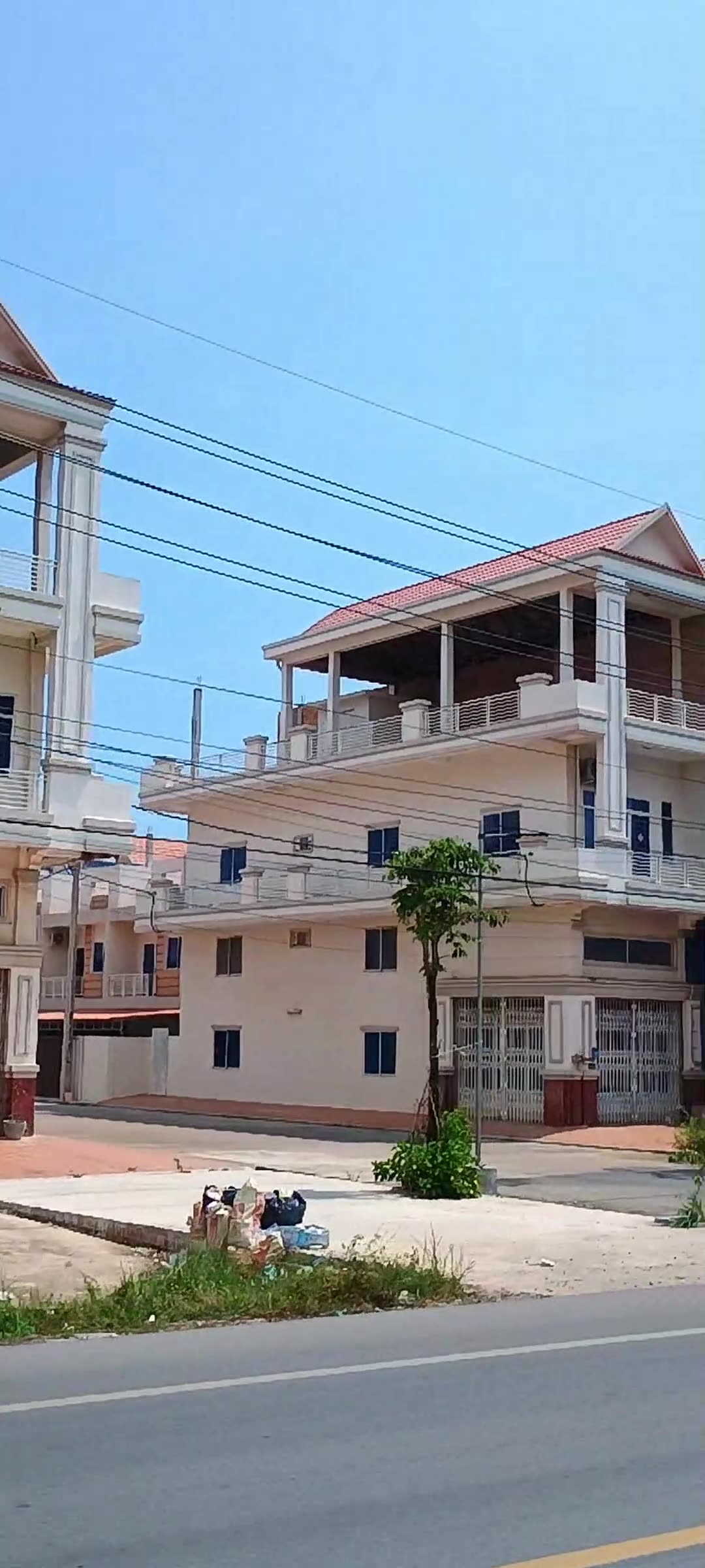 Driving in Kampot Province on the way to the temples