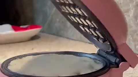 im obsessed! ‪@NostalgiaElectrics‬ ​⁠​⁠ #waffles #wafflemaker #pink #explorepage #viralshorts #fyp