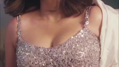 Sizzling vidya balan