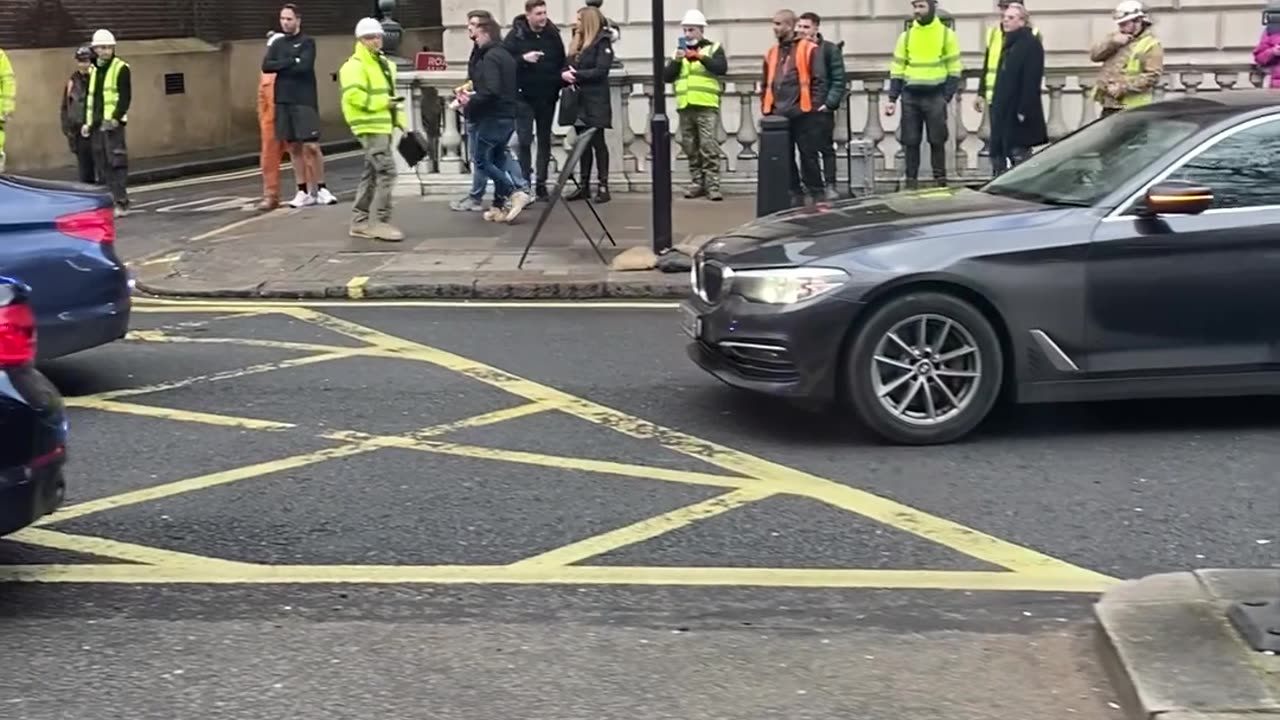 Police Chase in Oxford Circus
