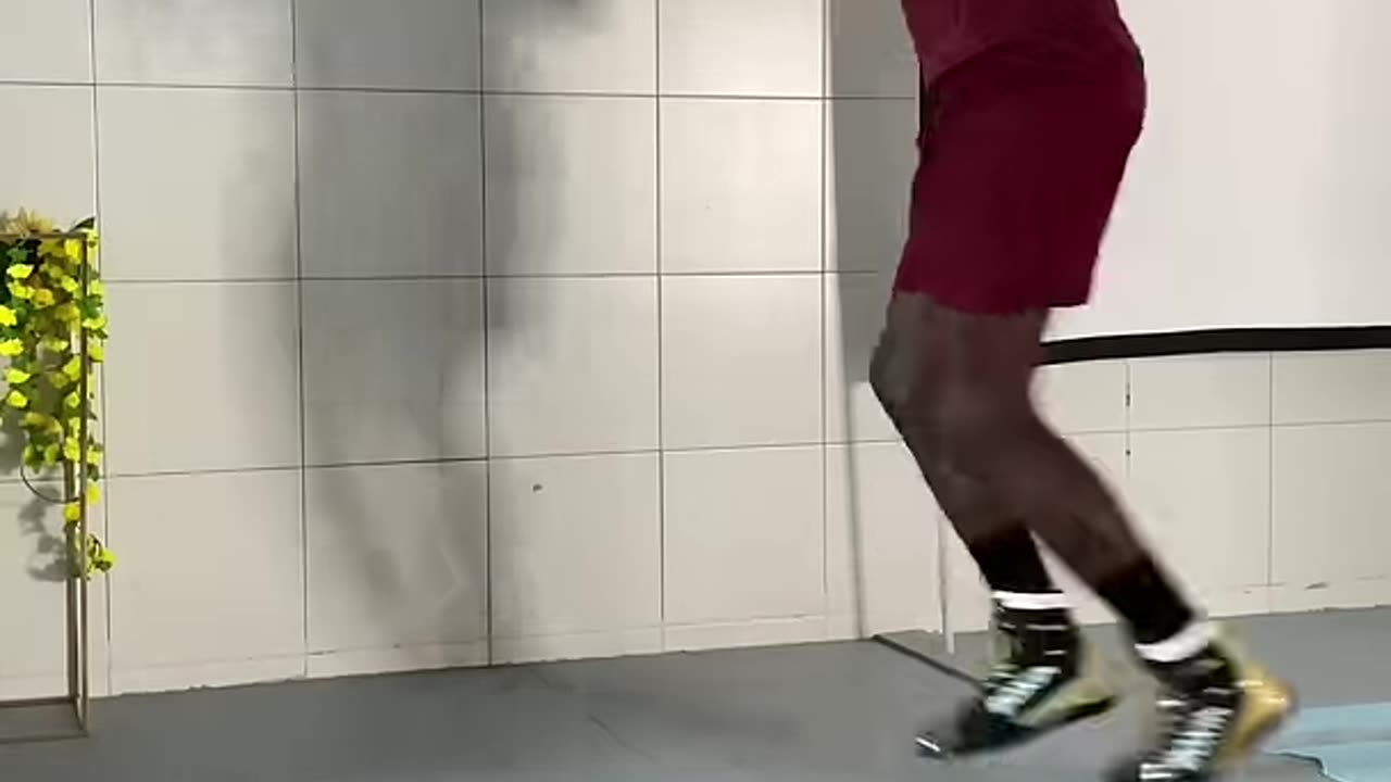 FOOTWORK ⚡️UNTOUCHABLE IN THE RING 🥊