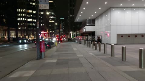 【4K】Friday Night in Downtown Toronto 🌃 Nightlife Canada 🇨🇦