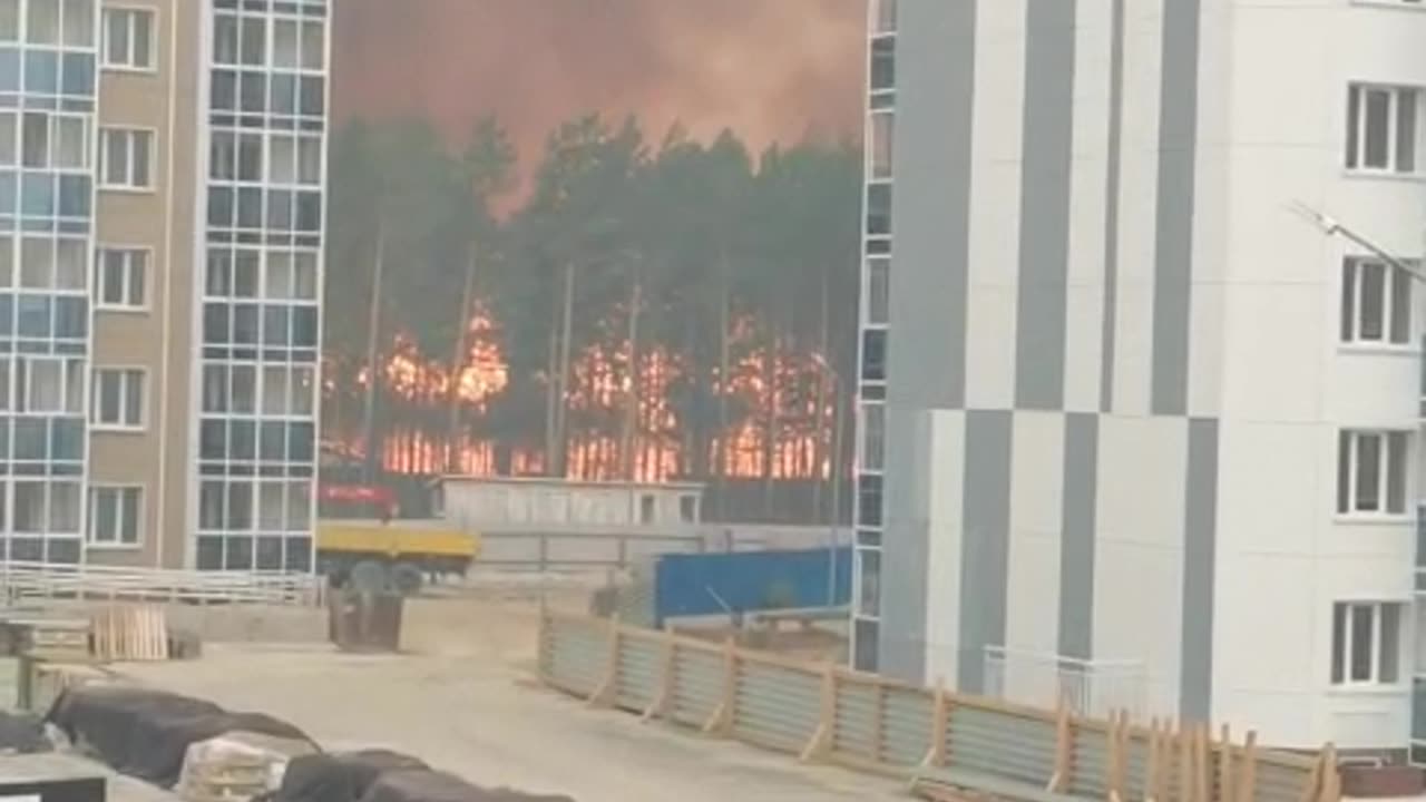 Massive Wildfire Approaching Russia's Second Most Important Cosmodrome(Vostochny, Amur Region)