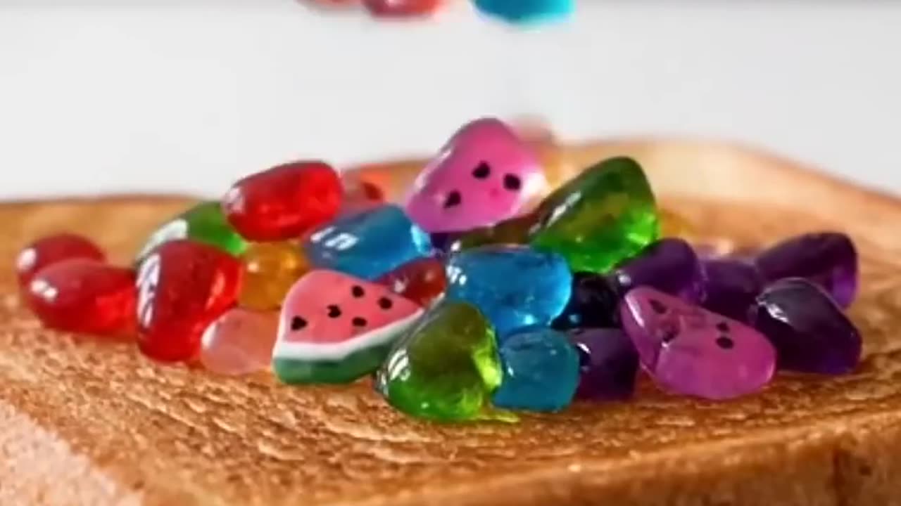 That glossy crunch hits different 🍬 Sweet meets smooth on every toast 🍞