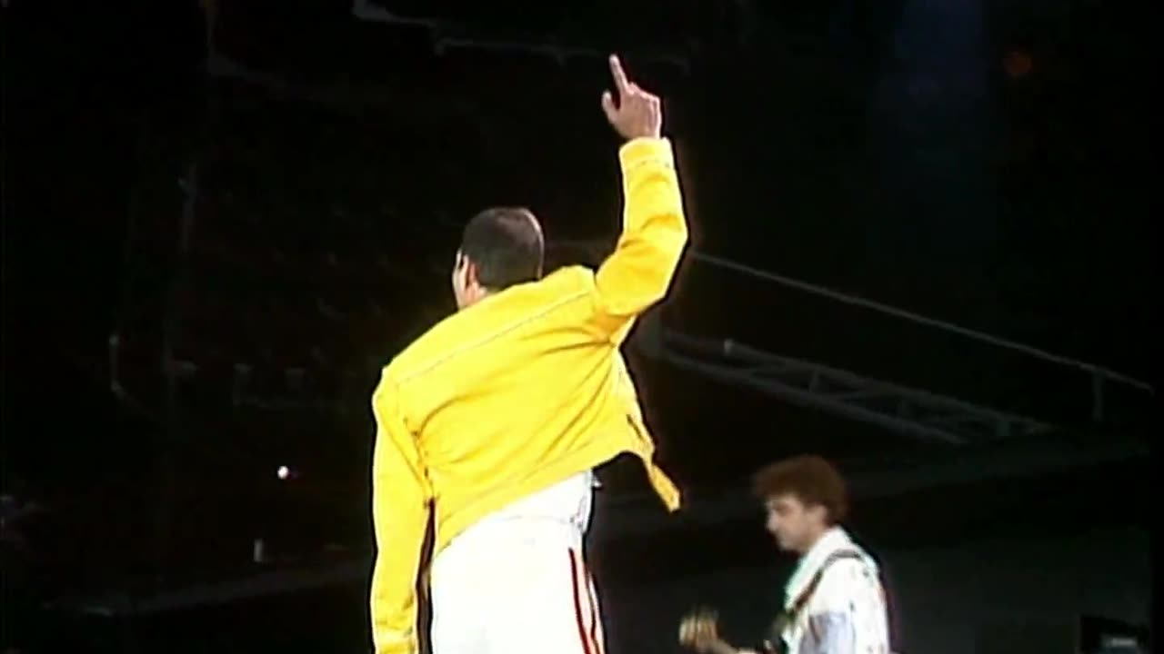 One Vision...Tie Your Mother Down - Queen (live)