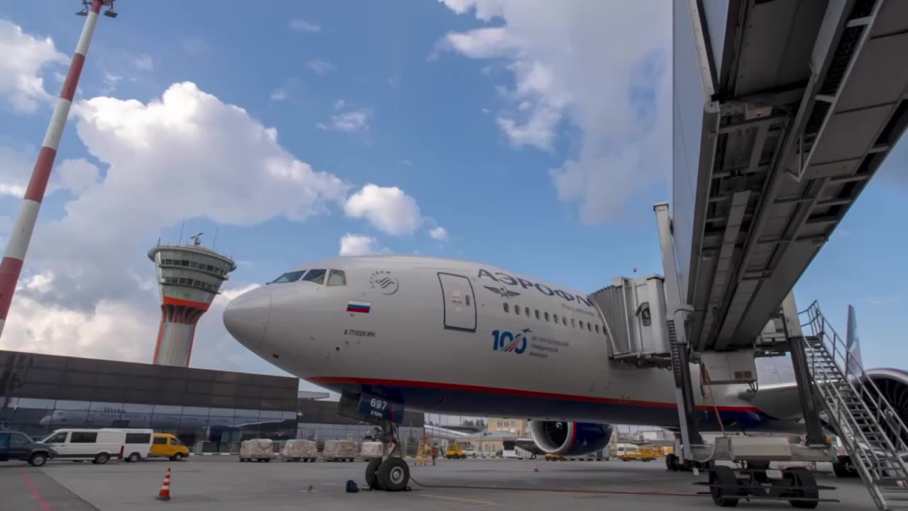 How much fuel is used for one flight and how is the plane refueled?