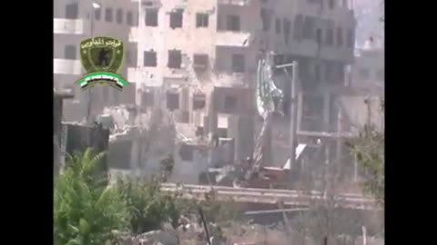 Syrian War in Damascus, 3x T-72AV hit by recoiless rifle 2013.08.26