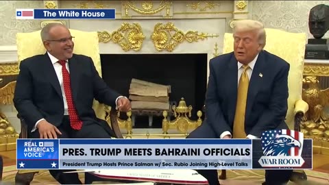✅ Oval Office: President Trump Meets With Bahraini Officials