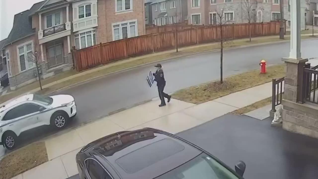 Election Interference: Conservative signs are being taken down in Oakville.