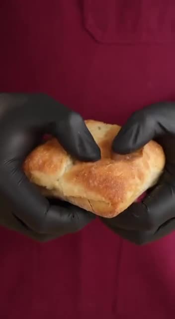 Rejuvenating stale bread