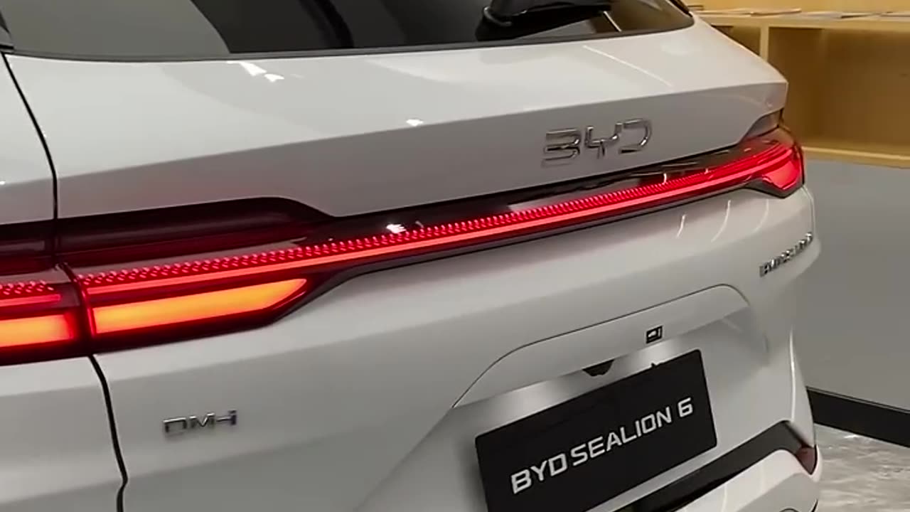 2025 BYD SEALION 6 Luxury EV SUV