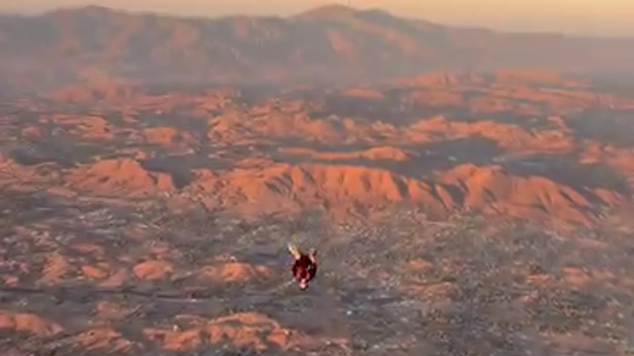 🚨 Freefall to the last second… But what happened?! 🤯🪂