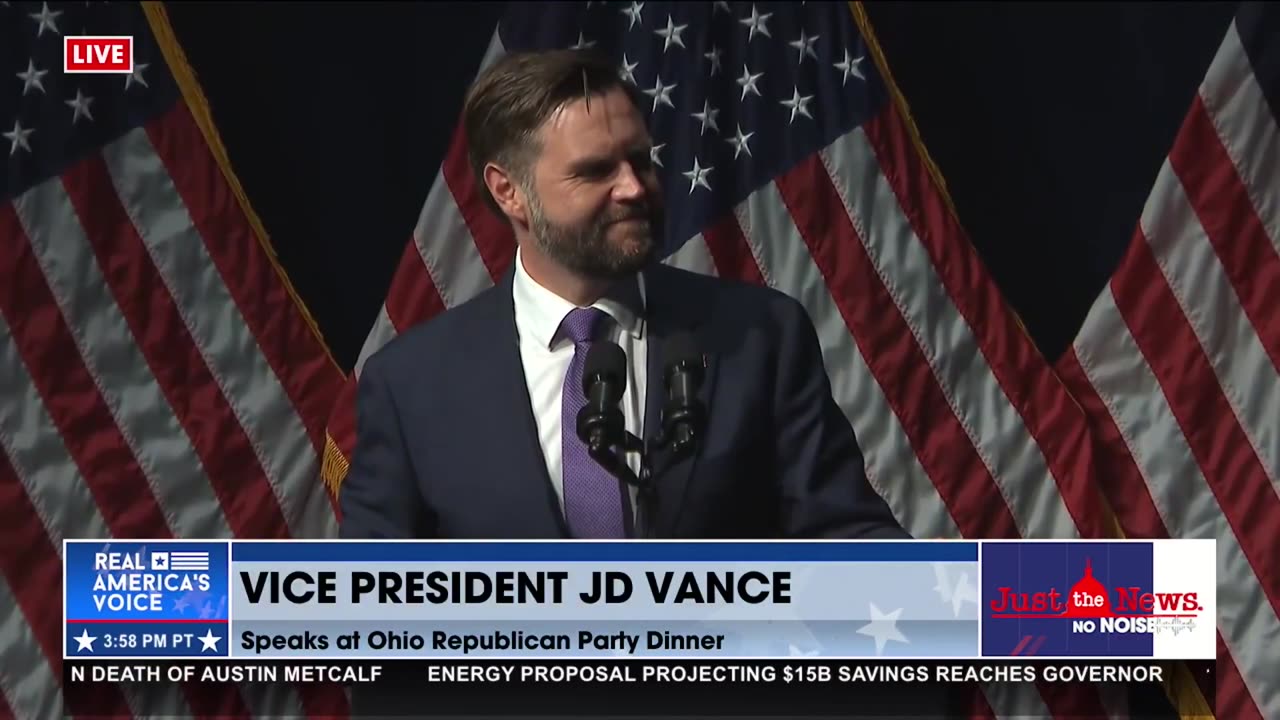 WHAT MAKES TRUMP AN EFFECTIVE PRESIDENT?